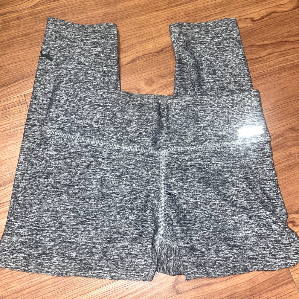 PINK capris leggings